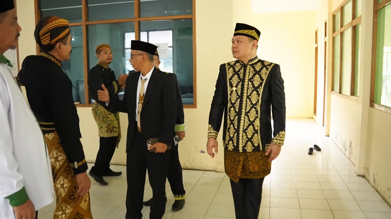 Bupati Meninjau Seketariat Bersama 