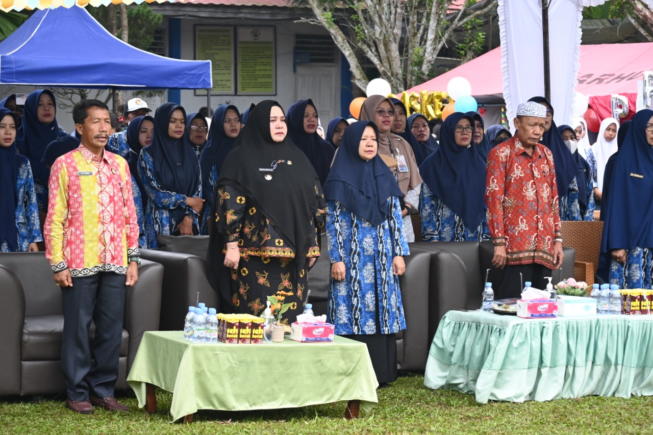 Wabup Masitah Hadiri Perayaan HUT ke 44 SMAN 1 Tanah Grogot