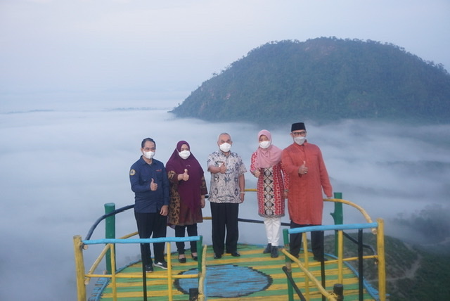 Keindahan Gunung Embun, Wabup: PT AAMU Hibahkan 10 Hektare & Ini Mewujudkan Paser MAS