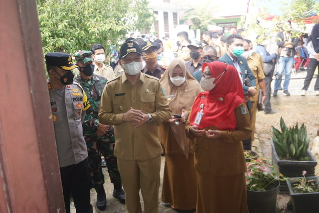 Bupati Fahmi Himbau Orang Tua Tidak Takut & Ragu Anaknya Divaksinasi