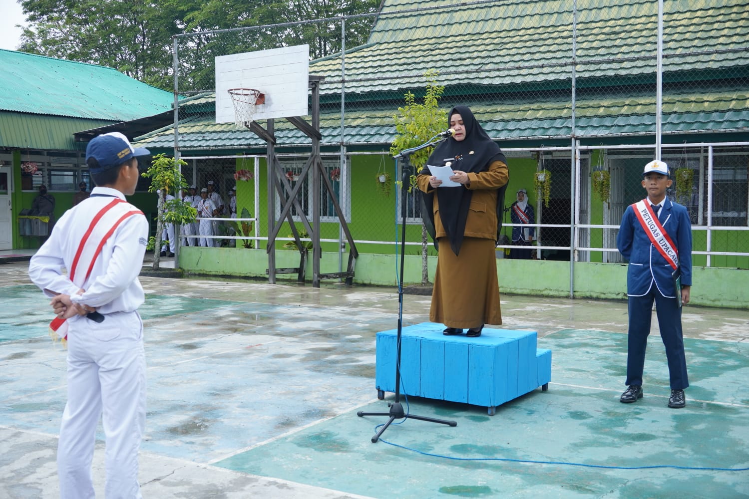 Wakil Bupati Paser Serasa Nostalgia Ketika Masuk Di SMP 1 Tanah Grogot