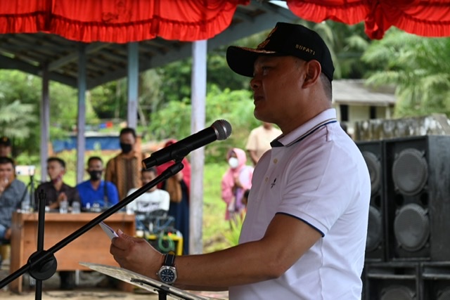 Keluhkan Besarnya Biaya Pemasangan Air, Bupati Fahmi Tawarkan Cicilan,  MBR & CSR