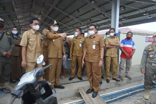 Pendekatan Persuasif, Bupati Fahmi Minta Pedagang Bersedia Ditata