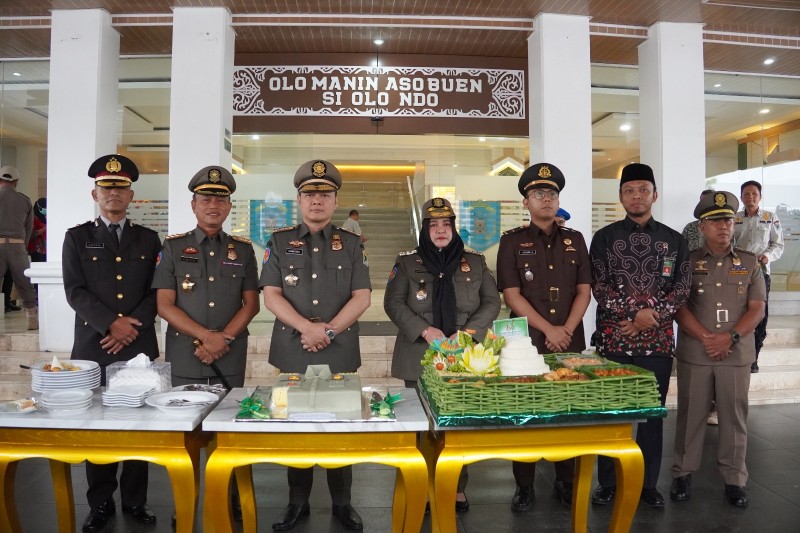 Bupati Terima Ucapan Ulang Tahun dari Pimpinan Perangkat Daerah 