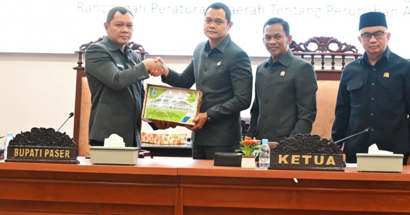 Bupati Jawab Semua Pertanyaan Fraksi DPRD