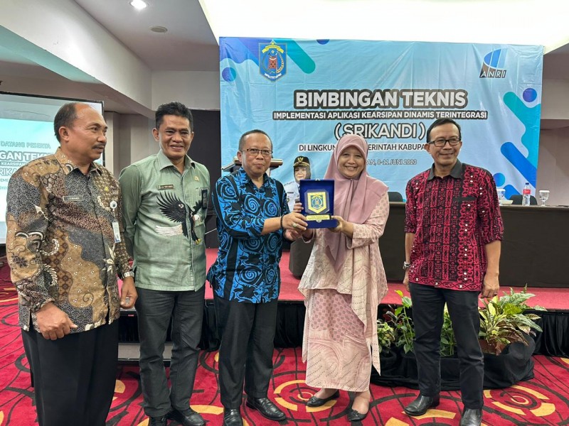 Wujudkan Pemerintahan Berbasis Elektronik, Dinas Perpustakaan dan Kearsipan Gelar Bimtek Srikandi