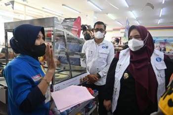 Wabup Masitah Bersama Kapolres Sidak 4 Indomaret 