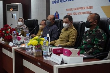 Bupati Fahmi: Pemangku Kepentingan Harusnya Memperbanyak Aksi Percepat Pembangunan Paser MAS