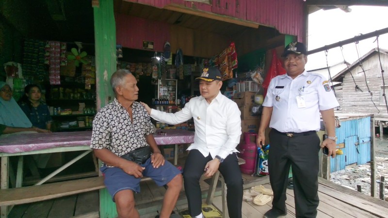 Warga Lori Antusias Sambut Bupati Fahmi