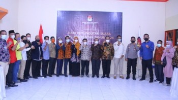 Hadiri Lounching Hari Pemungutan Suara Pemilu Serentak Tahun 2024, Romif Tekankan Sinergi Semua Pihak untuk Sukseskan Pemilu