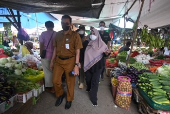 Malam ini Direlokasi, 8 Milar Penataan Kawasan Penampungan Senaken