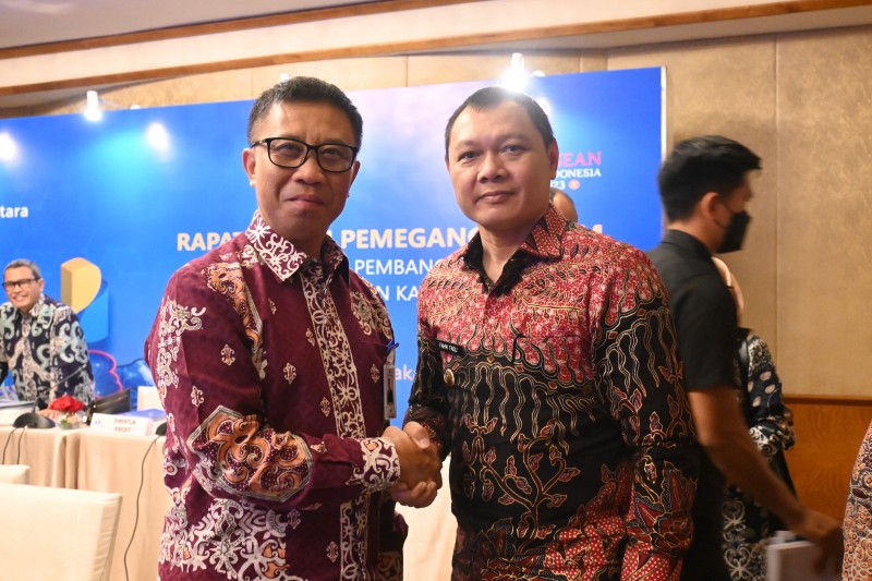 Bupati Hadiri RUPS Bankaltimtara di Jakarta