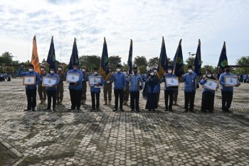 Pimpin Apel Gabungan Korpri, Bupati Serahkan Panji Pembangunan 9 OPD