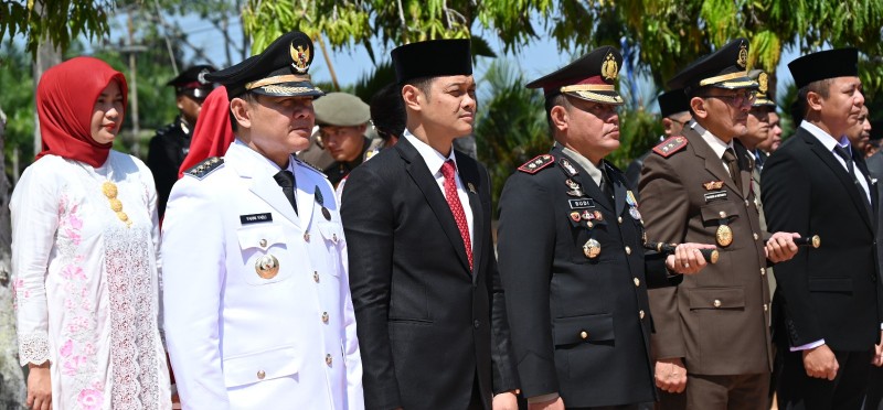 Upacara Ziarah Taman Makam Pahlawan dan Tabur Bunga Rangkaian Peringatan HUT Kemerdekaan RI  Ke-78