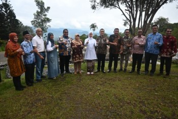 Program Unggulan Daerah Menjadi Diskusi Bupati Fahmi & Bupati Suatri