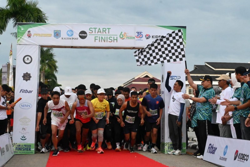 Fun Run Meriahkan Hut ke 63 Kabupaten Paser Dilepas Bupati Paser 