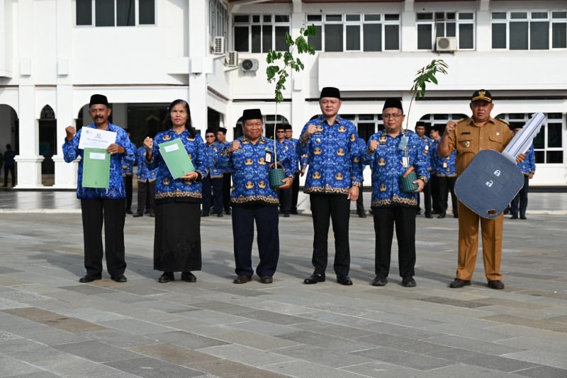 Dukung Optimalisasi Layanan Masyarakat Desa, Pemkab Serahkan Kendaraan Operasional