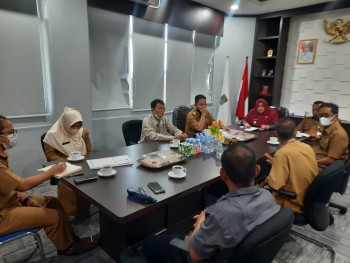 Warga Muara Samu Adukan PT BMML ke Wakil Bupati