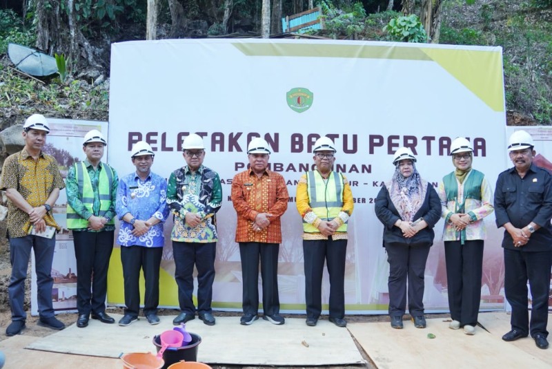 Peletakan Batu Pertama, Gubernur Kaltim Inginkan Gerbang Perbatasan Jadi Pintu Silaturahmi