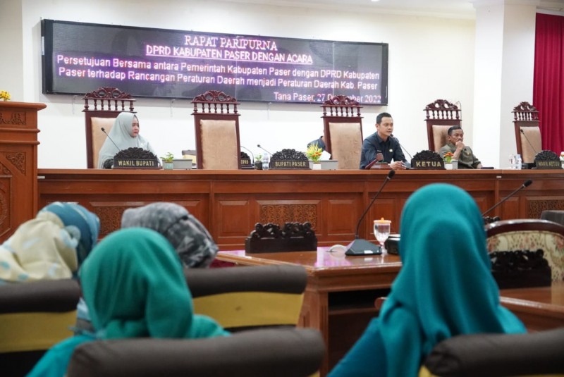 Wakil Bupati Hadir di Rapat Paripurna 