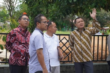 Bupati Fahmi Mengecek Secara Detail Rehab di Arama Mahasiswa