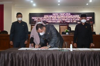 Bupati, Wabup & DPRD Tandatangani Persetujuan KUA & PPAS APBD TA 2021