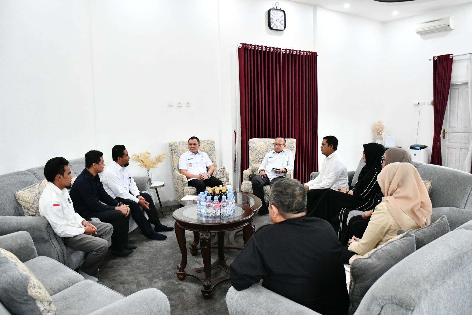 KPU dan Bawaslu Sampaikan Laporan Pertanggungjawaban Pelaksanaan Pilkada Serentak Tahun 2024 Kepada Bupati