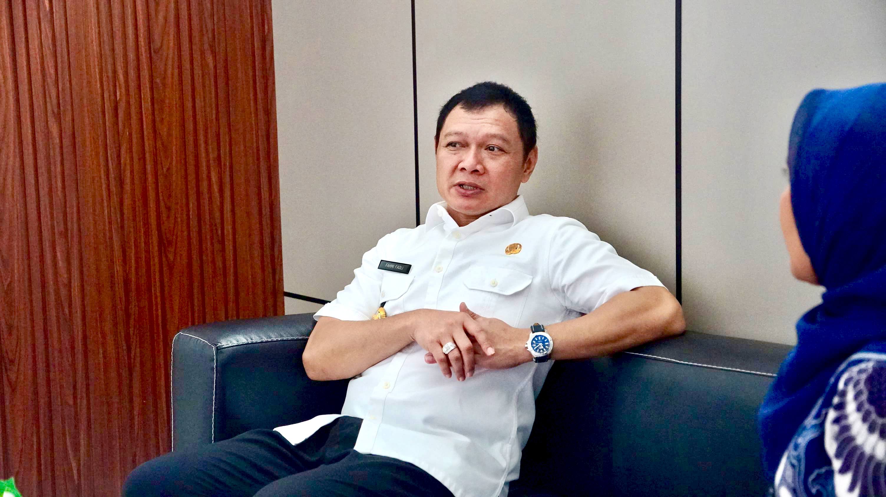 Sentuhan Bupati Dokter di Puskesmas Senaken