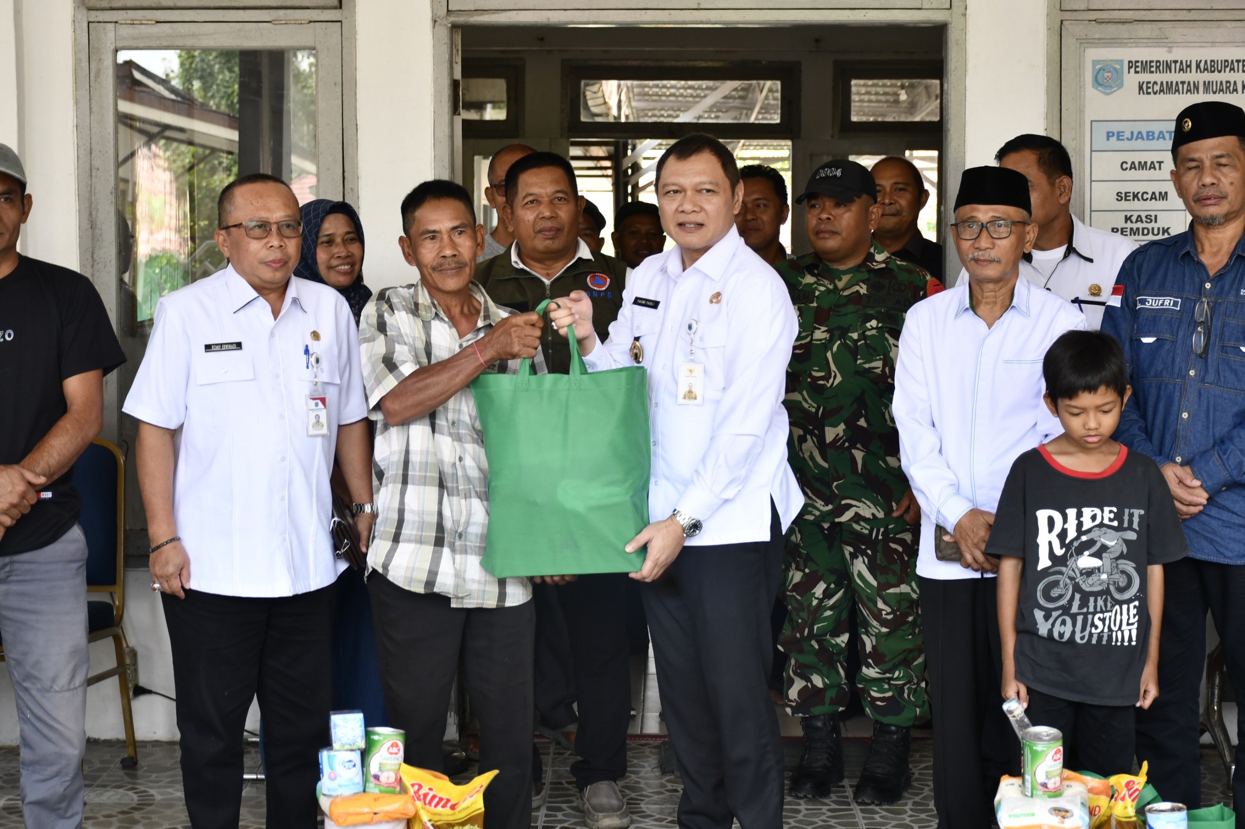 Sambangi Lokasi Kebakaran, Bupati Cari Solusi Ringankan Derita Korban