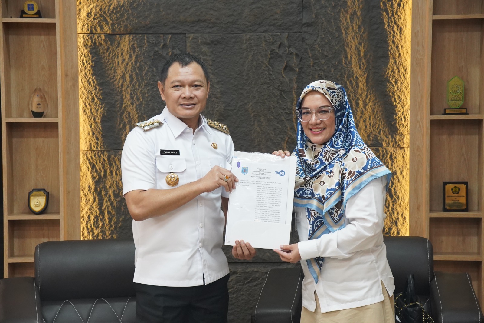 Revolusi Informasi di Bumi Daya Taka