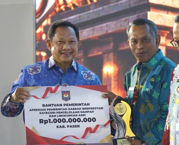 Paser Raih Terbaik 3 Kategori Pengelolaan Sampah dan Lingkungan Asri