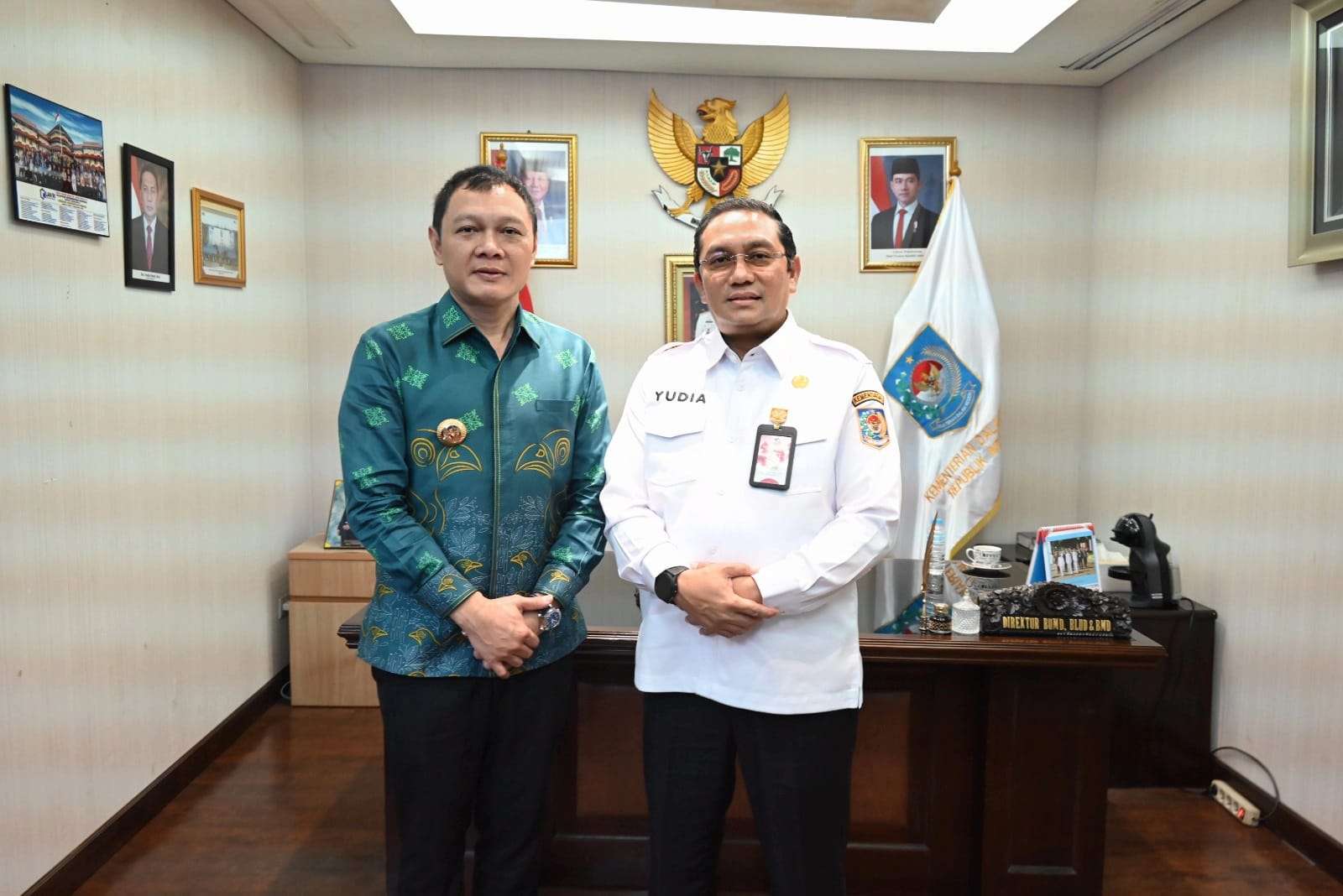 Bupati Fahmi dan Direktur di Mendagri Share Pengalaman Pimpin Daerah