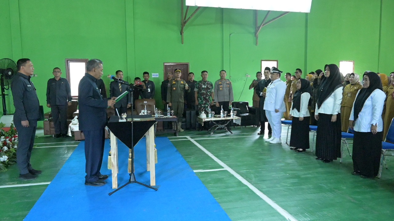Sekda Paser Lantik  Kades Tanah Periuk PAW dan Anggota BPD 5  Desa