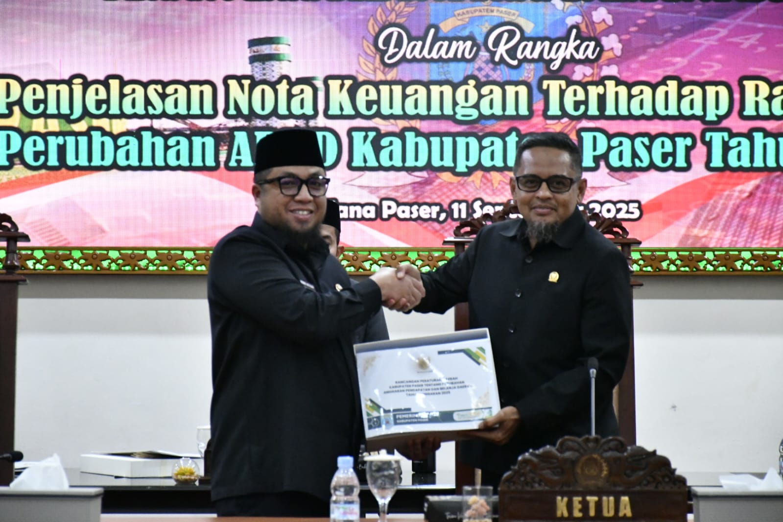 Wabup Sampaikan Laporan Nota Keuangan Raperda Perubahan APBD Tahun 2025
