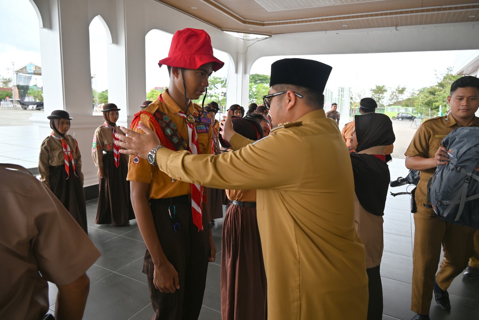 Wabup Lepas 32 Peserta Pramuka yang Mengikuti Jambore Penggalang di Kutim