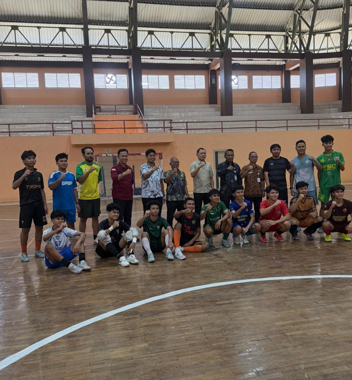 Bupati Fahmi Semangati Atlet Futsal dan Pasang Target Medali Emas