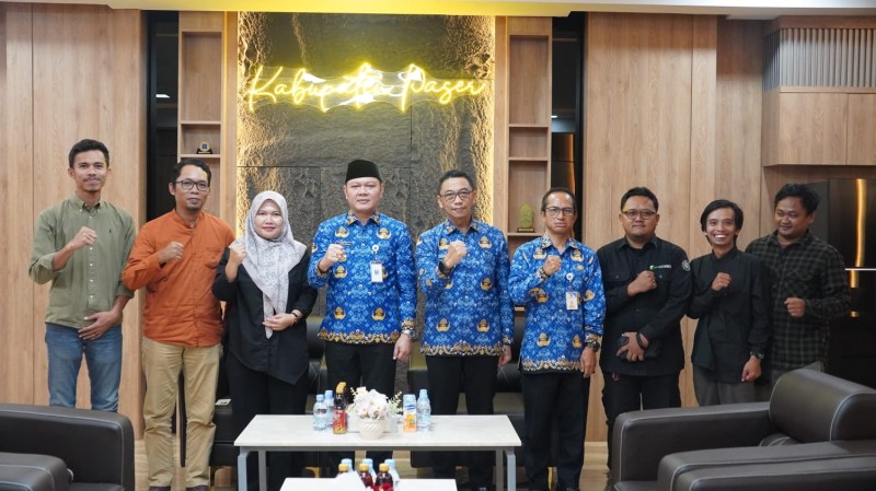 Koran Kaltim silaturahmi dengan Bupati Fahmi