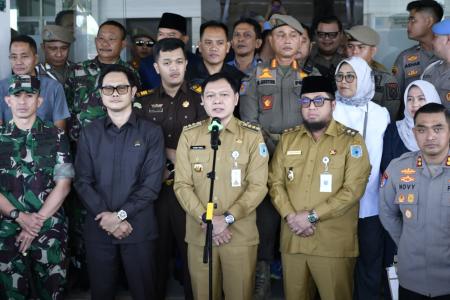 Bupati Terima Aspirasi Penolakan Transmigrasi