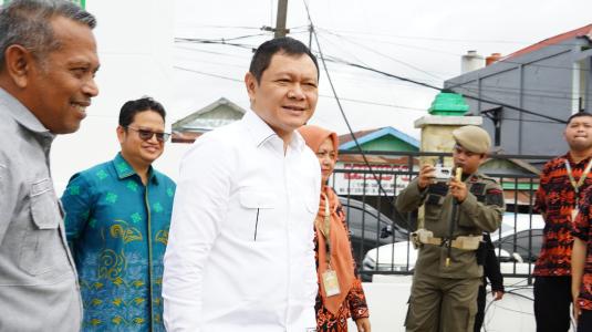 Penuh Nostalgia, Bupati Fahmi Tinjau Fasilitas Baru Puskesmas Tanah Grogot