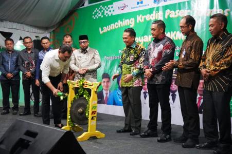 Bupati Fahmi Luncurkan Kredit Paser TUNTAS