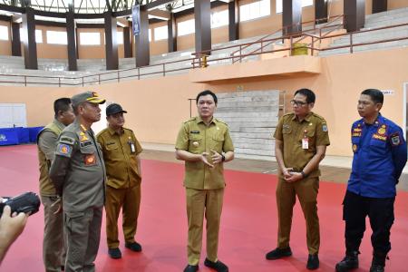 Bupati Tinjau GOR Sadurengas 