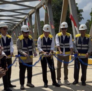 Resmikan Jembatan Sei Kasungai, Bupati Ingatkan Peranan Warga Dalam Perawatan